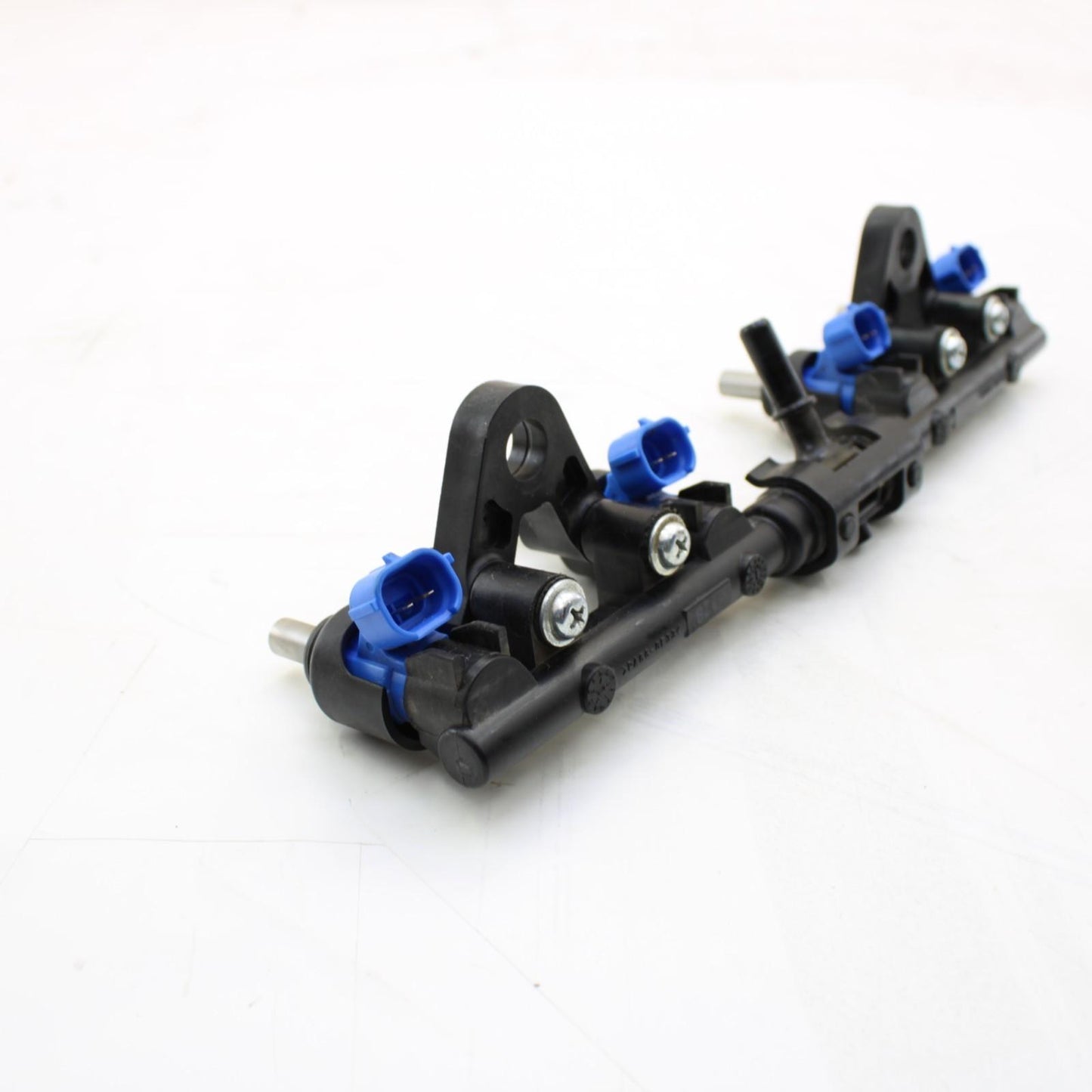 2017 - 2025 SUZUKI GSXR 1000 SECONDARY FUEL GAS INJECTOR RAIL SET ENGINE MOTOR