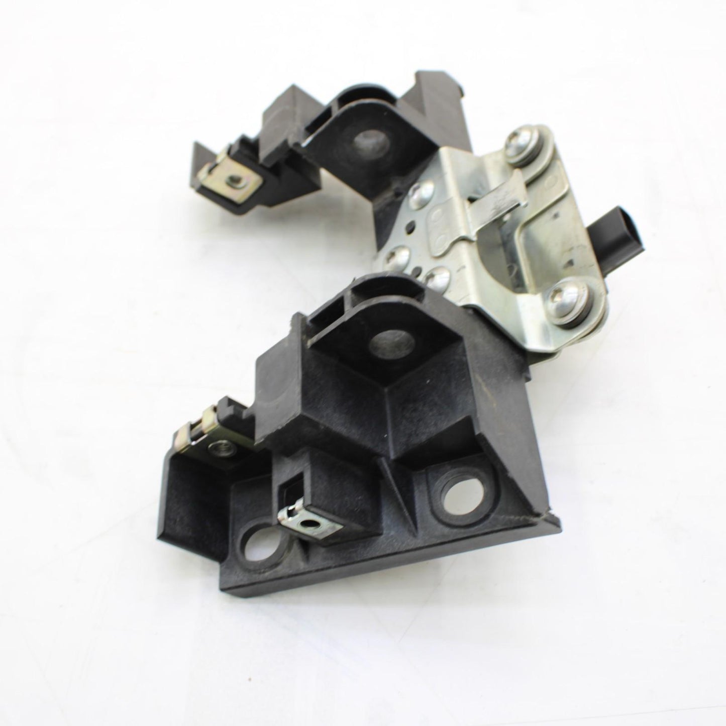 2017 - 2024 SUZUKI GSXR 1000 SUBFRAME BRACKET REAR BACK TRIM ANGLE SENSOR OEM