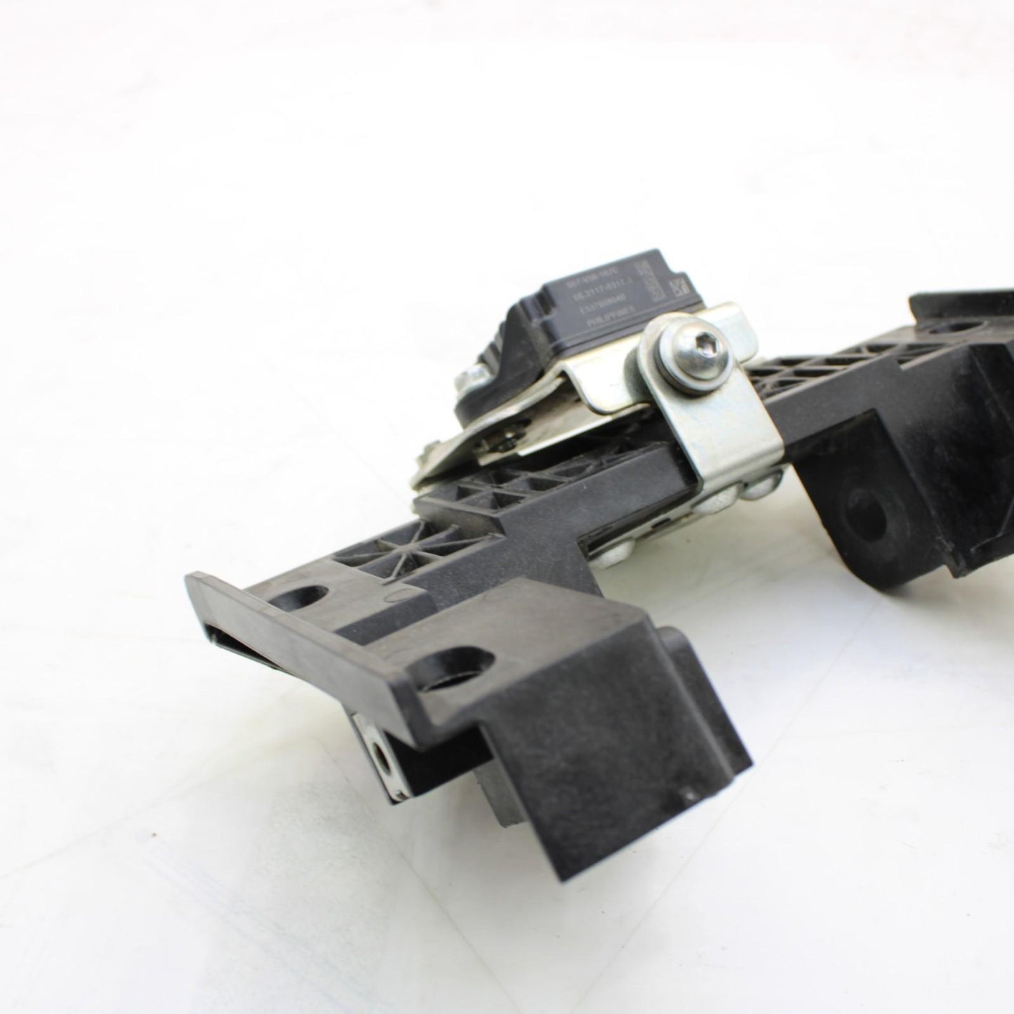 2017 - 2024 SUZUKI GSXR 1000 SUBFRAME BRACKET REAR BACK TRIM ANGLE SENSOR OEM