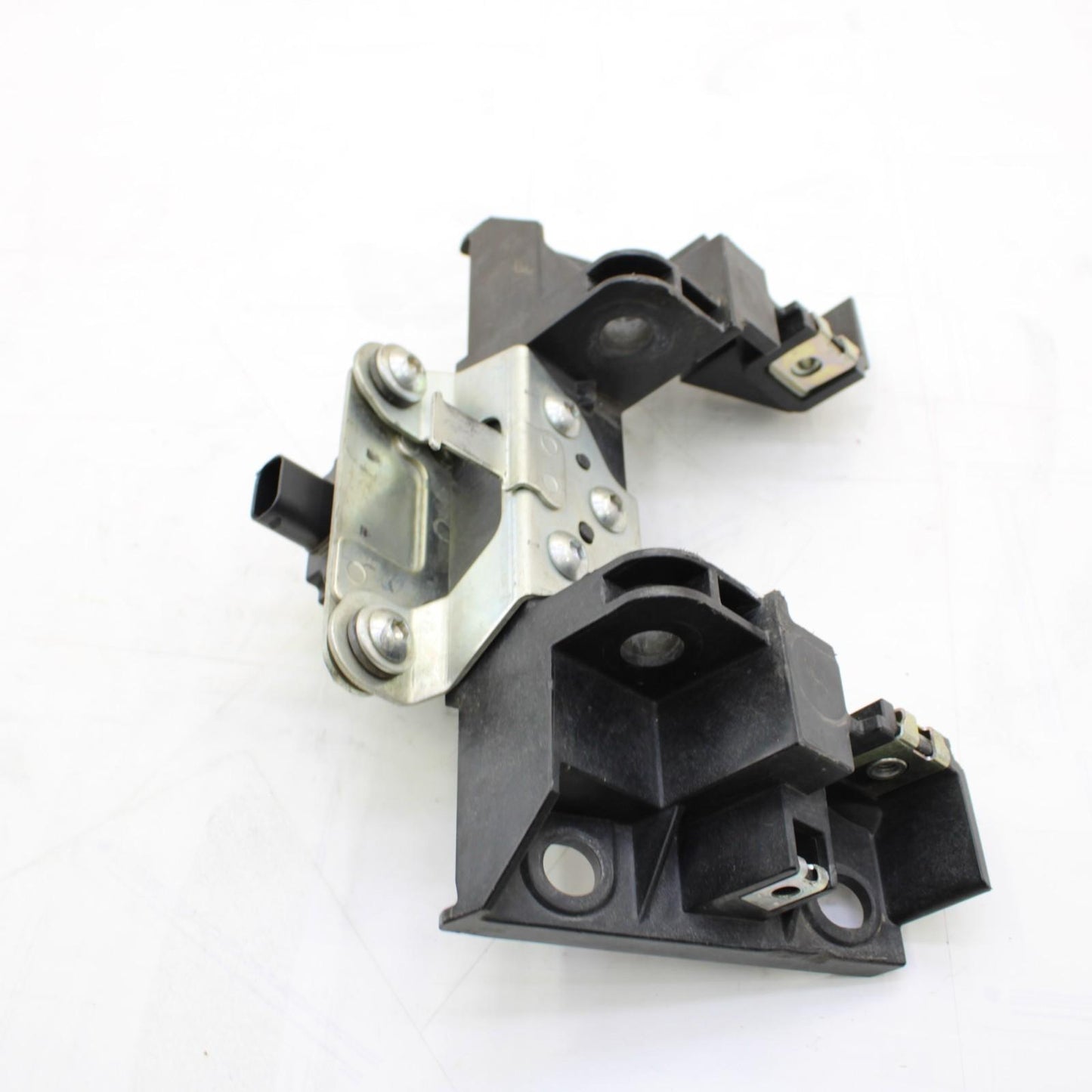 2017 - 2024 SUZUKI GSXR 1000 SUBFRAME BRACKET REAR BACK TRIM ANGLE SENSOR OEM