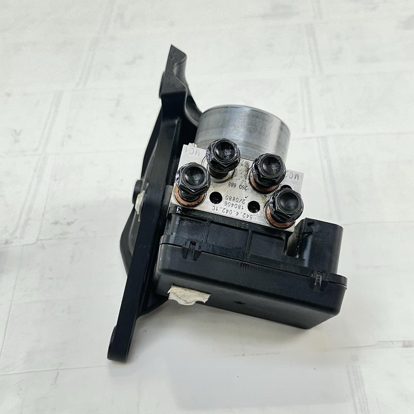 2016 - 2019 DUCATI 959 PANIGALE ABS PUMP BRAKE SYSTEM BRACKET MOUNT BOLTS