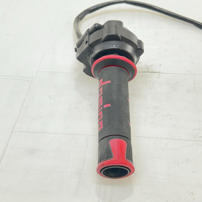 2016 - 2019 DUCATI 959 PANIGALE THROTTLE CONTROL HANDLE GRIP DRIVER RIGHT SIDE