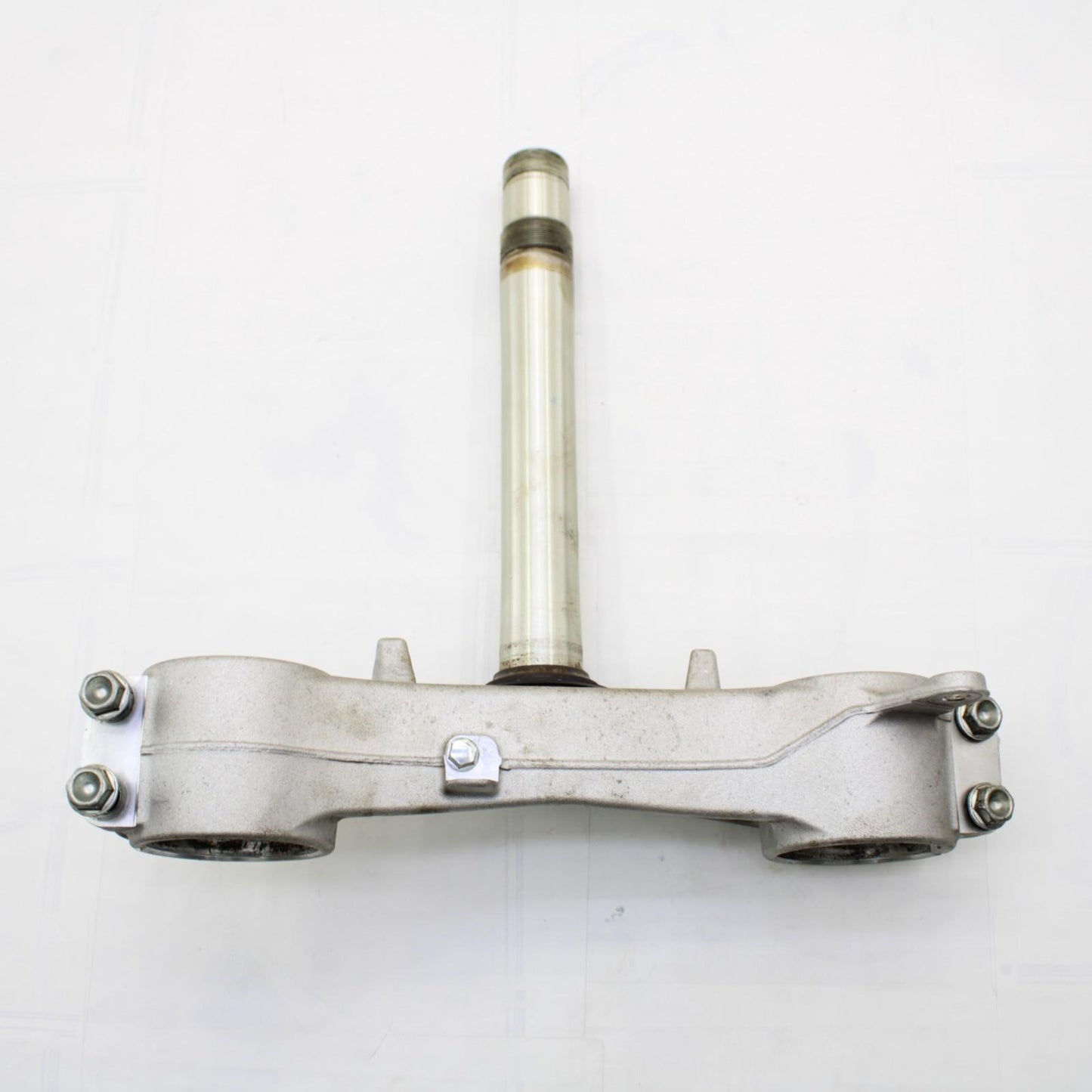 2017 - 2025 SUZUKI GSXR 1000 R TRIPLE TREE CLAMP LOWER BEARING SILVER STRAIGHT