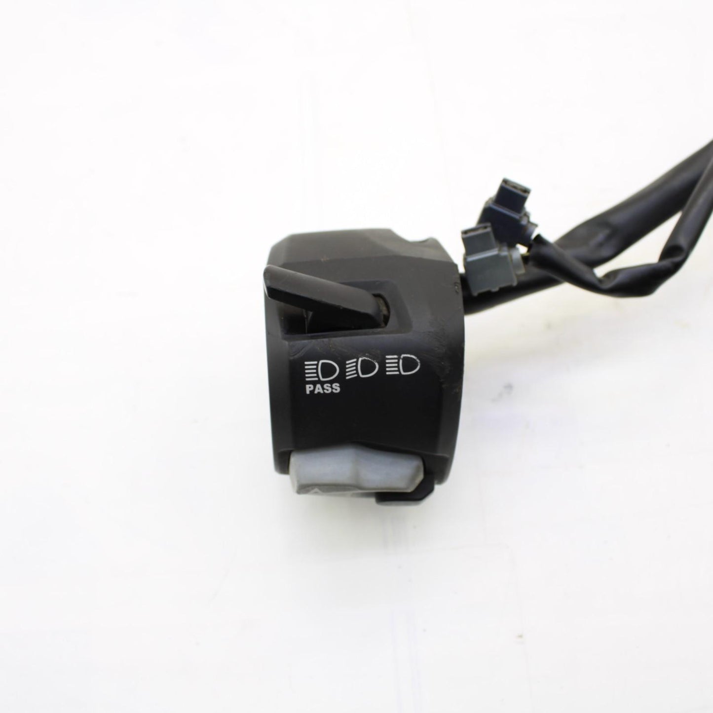 2017 - 2025 SUZUKI GSXR1000 HEADLIGHT CONTROL SWITCH LEFT HANDLEBAR STOCK BLACK