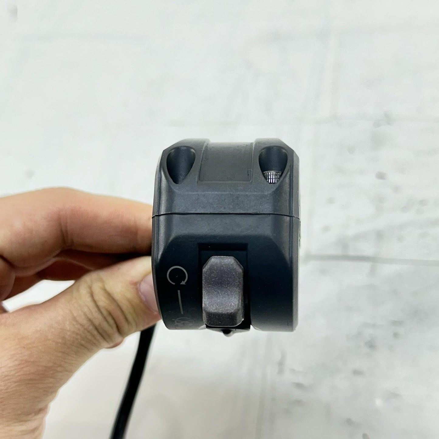 2016 - 2019 DUCATI 959 PANIGALE RIGHT SWITCH START STOP KILL ON OFF CONTROL