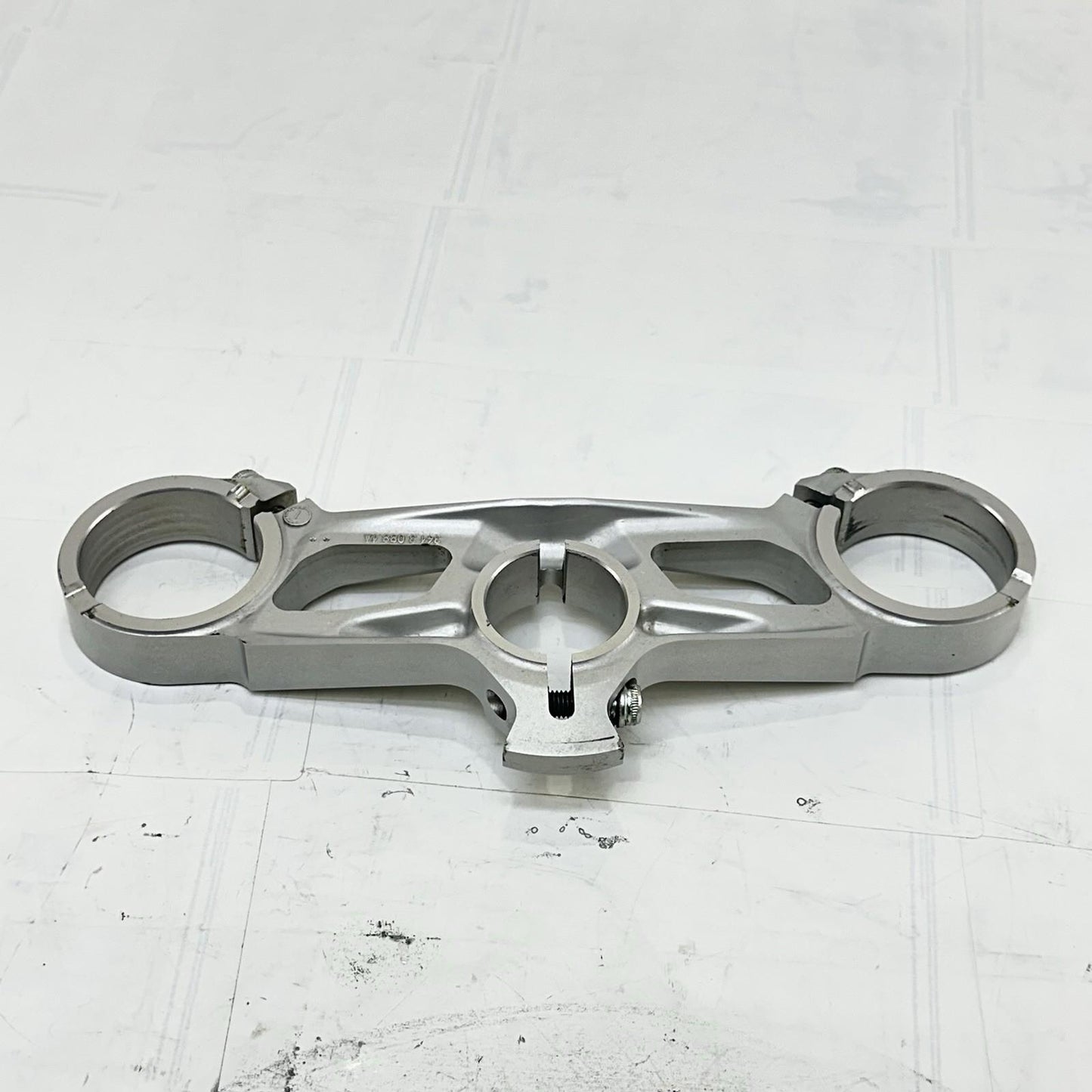 2016 - 2019 DUCATI 959 PANIGALE UPPER TRIPLE TREE FORK CLAMP SILVER STOCK