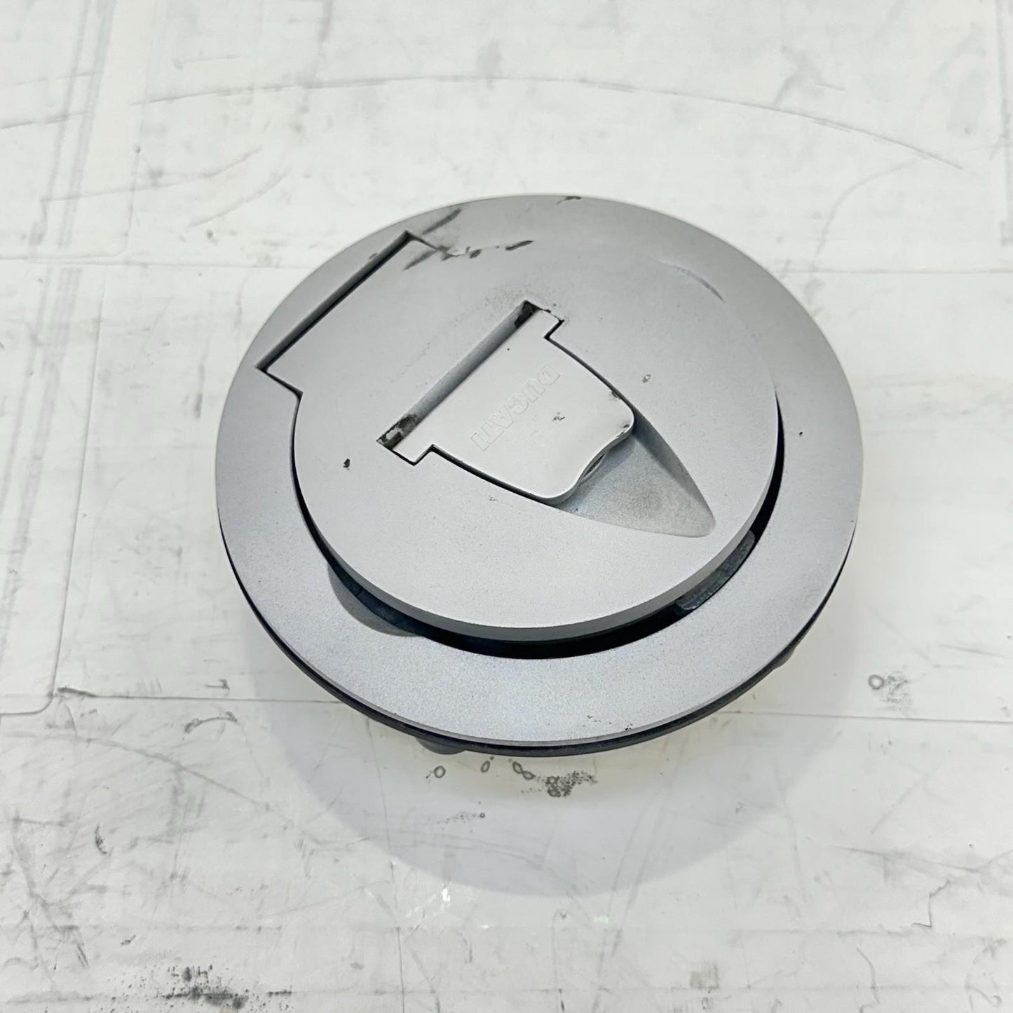2016 - 2019 DUCATI 959 PANIGALE IGNITION LOCK SET KEY GAS CAP SEAT LATCH SET