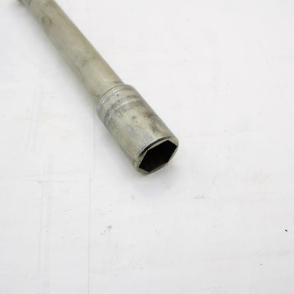 2017 - 2024 SUZUKI GSXR 1000 R FRONT AXLE WHEEL RIM PIVOT BOLT STOCK SILVER