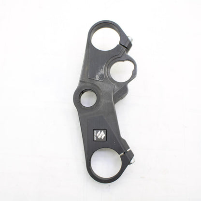 2017 - 2025 SUZUKI GSXR 1000 R TRIPLE TREE CLAMP UPPER FORK BLACK STOCK OEM