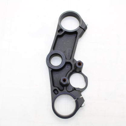 2017 - 2025 SUZUKI GSXR 1000 R TRIPLE TREE CLAMP UPPER FORK BLACK STOCK OEM