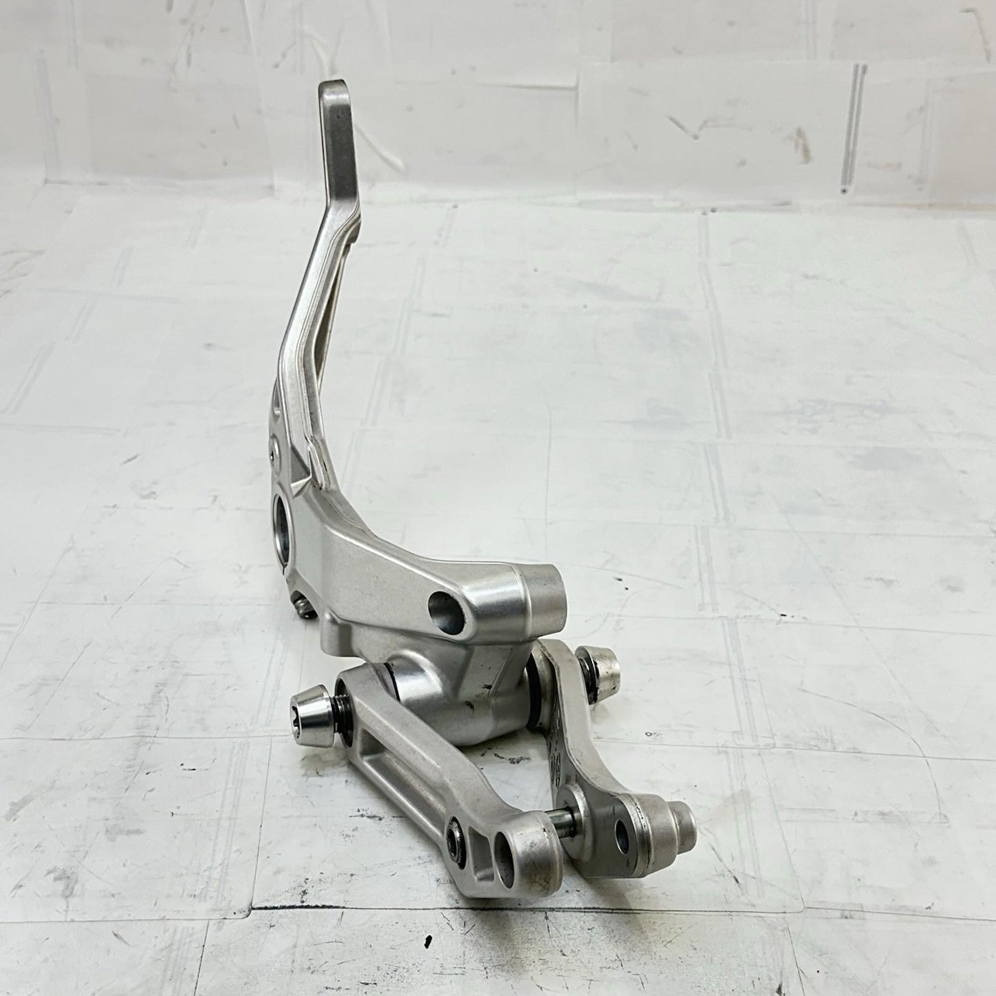 2016 - 2019 DUCATI 959 PANIGALE REAR DOG BONE BACK SUSPENSION LINKAGE BRACKET