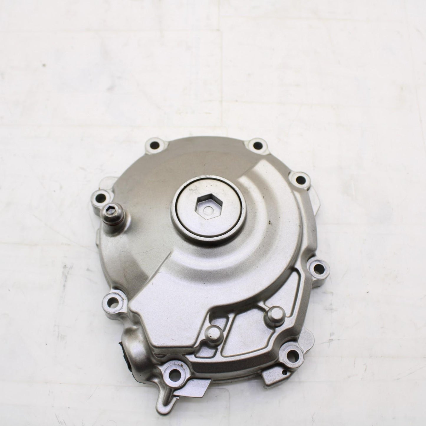 2015 - 2019 YAMAHA YZF R1 STATOR COVER MAGNETO ALTERNATOR GENERATOR SILVER MOTOR