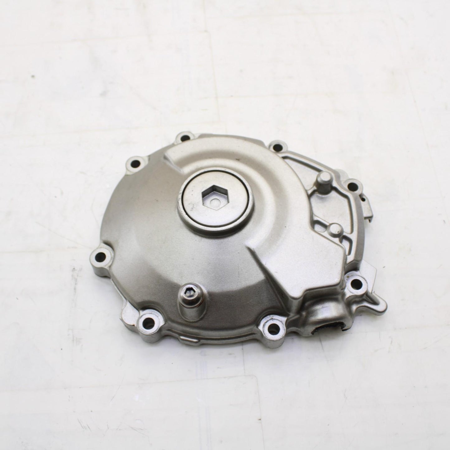2015 - 2019 YAMAHA YZF R1 STATOR COVER MAGNETO ALTERNATOR GENERATOR SILVER MOTOR