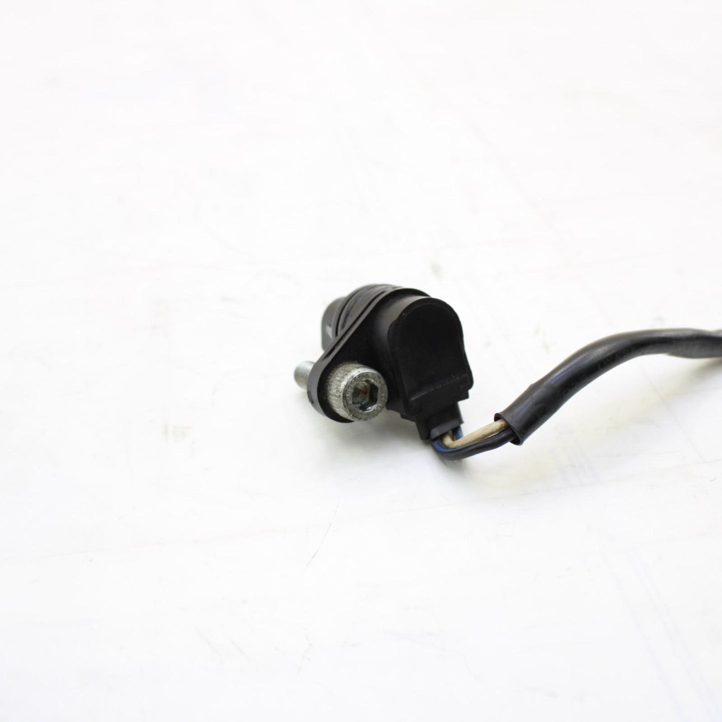 2015 - 2019 YAMAHA YZF R1 CAMSHAFT POSTION SENSOR ENGINE MOTOR CAM