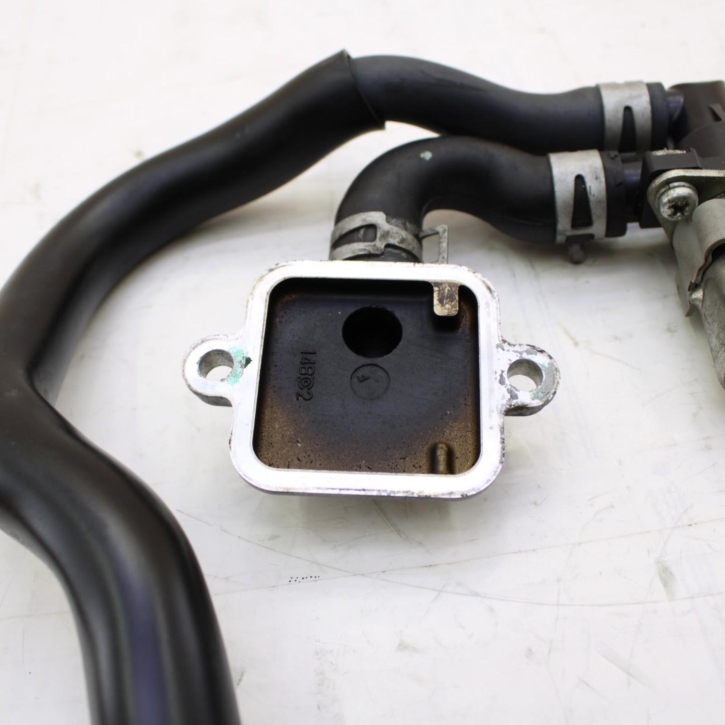 2015 - 2019 YAMAHA YZF R1 AIR SOLENOID W/ AIR INDUCTION SYSTEM ASSEMBLY