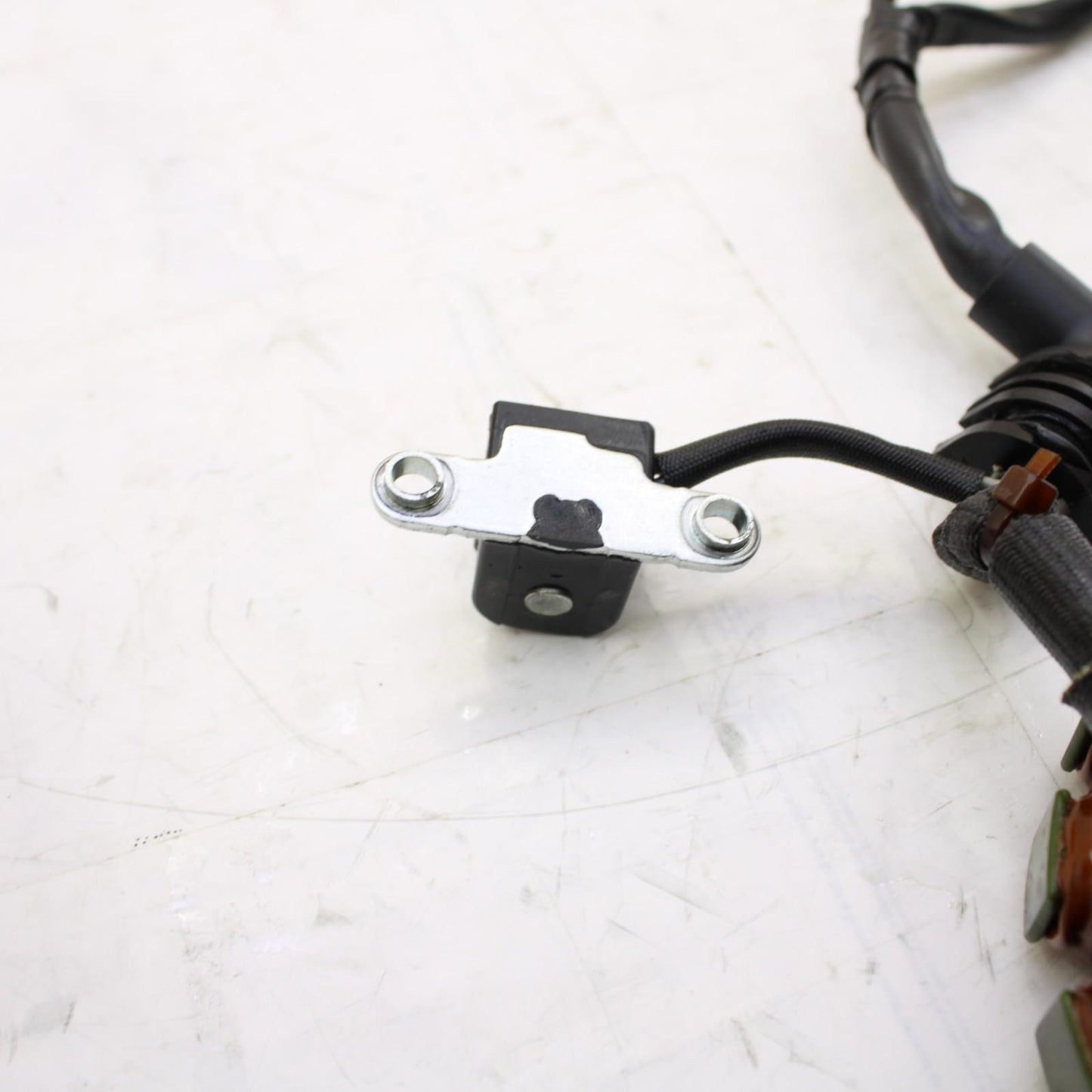 2015 - 2024 YAMAHA YZF R1 R1M R1S STATOR MAGNETO ALTERNATOR GENERATOR ENGINE