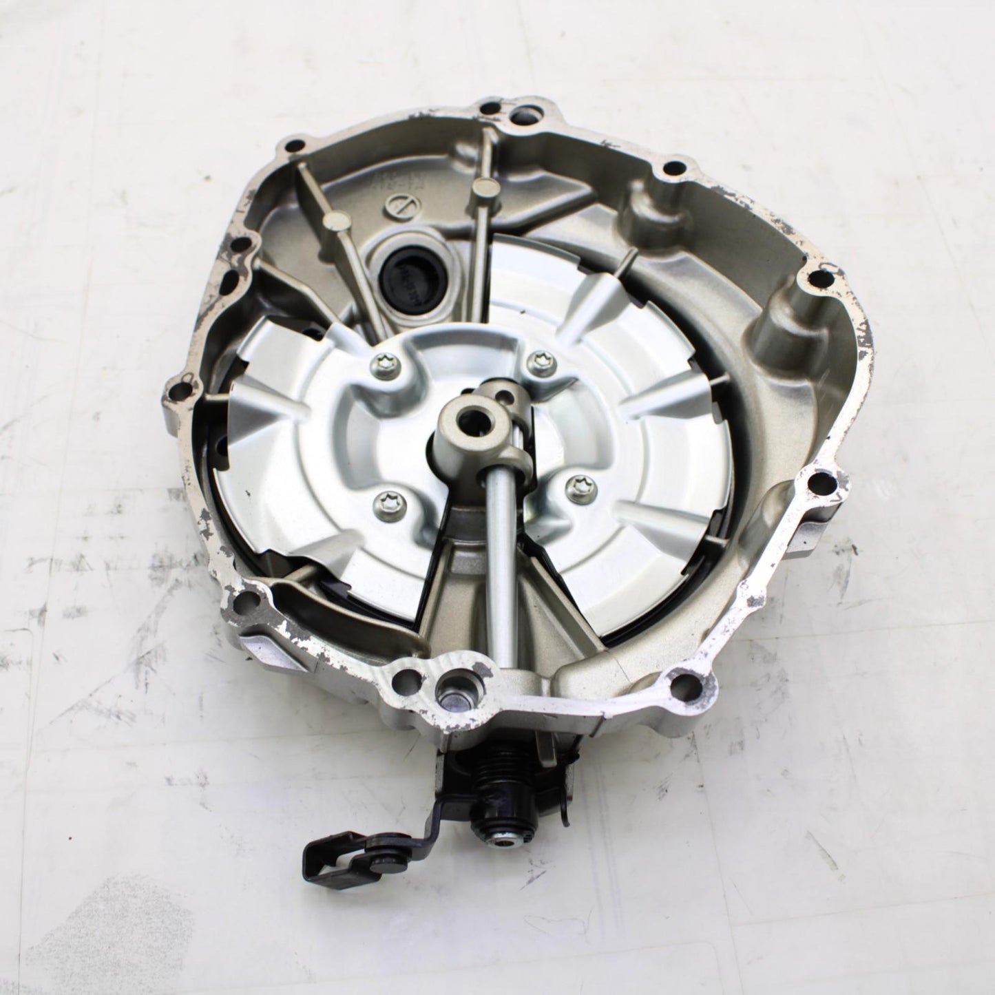 2015 - 2019 YAMAHA YZF R1 CLUTCH COVER ENGINE MOTOR RIGHT SIDE SILVER STOCK