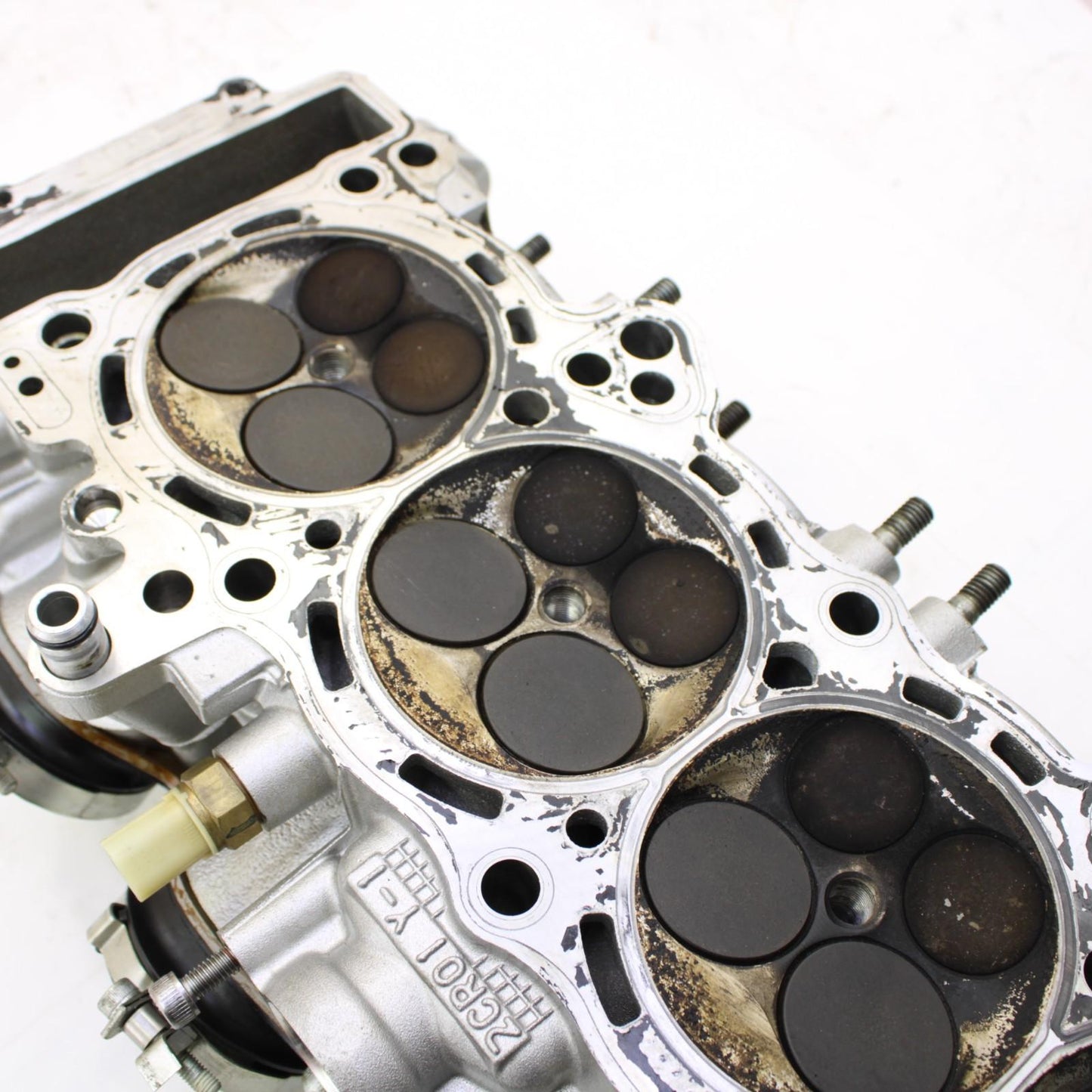 2015 - 2019 YAMAHA YZF R1 CYLINDER HEAD ENGINE TOP END MOTOR VALVE COVER