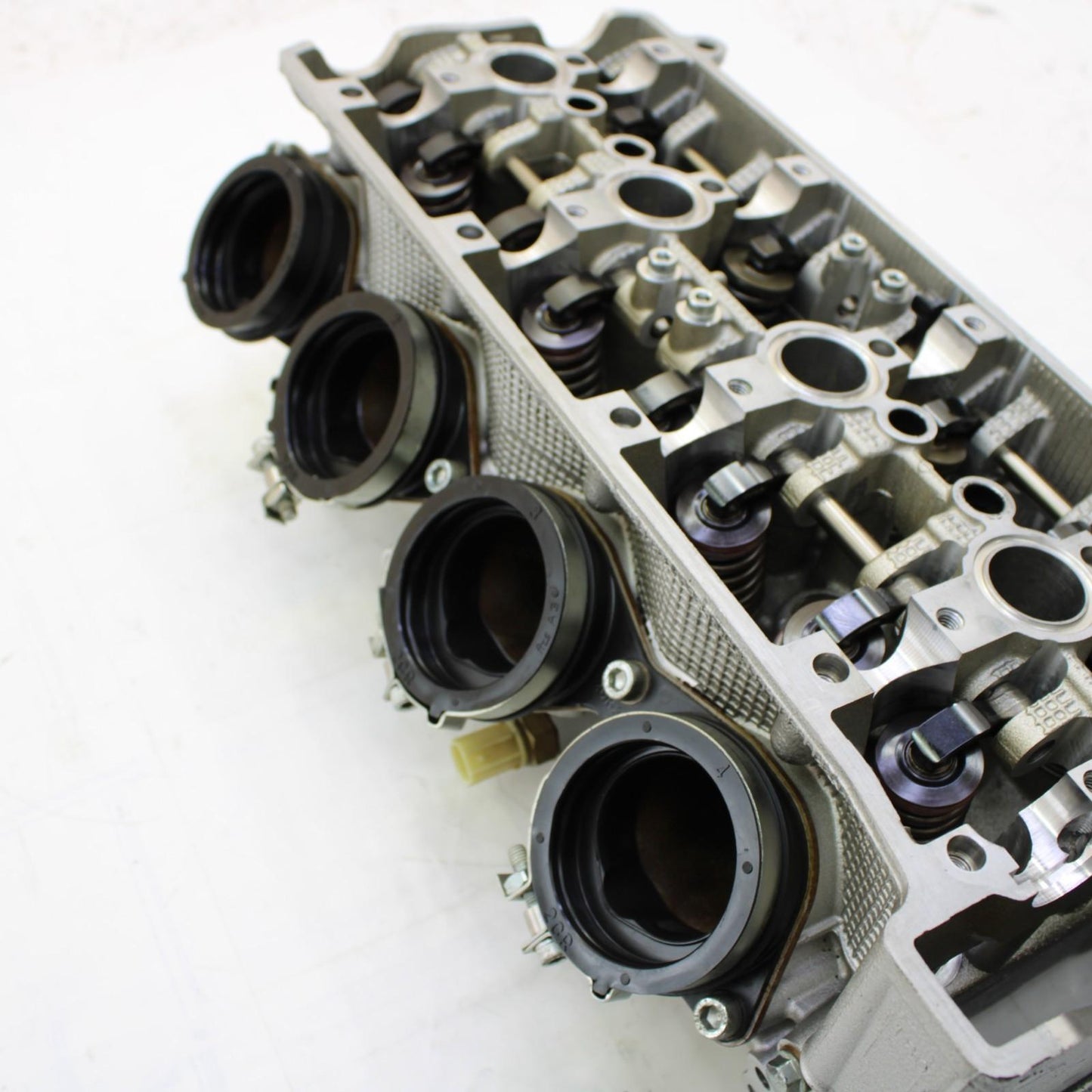 2015 - 2019 YAMAHA YZF R1 CYLINDER HEAD ENGINE TOP END MOTOR VALVE COVER