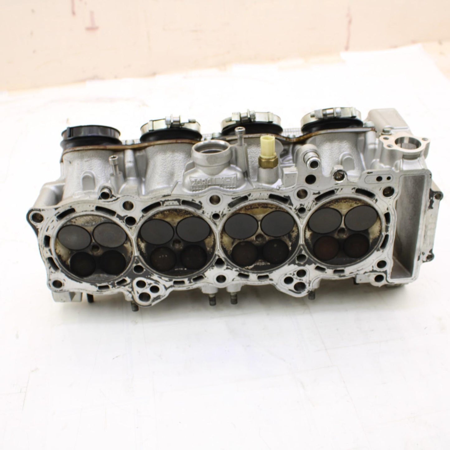 2015 - 2019 YAMAHA YZF R1 CYLINDER HEAD ENGINE TOP END MOTOR VALVE COVER