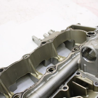 2015 - 2019 YAMAHA YZF R1 CRANKCASE ENGINE BLOCK SILVER CRANK CASE STOCK