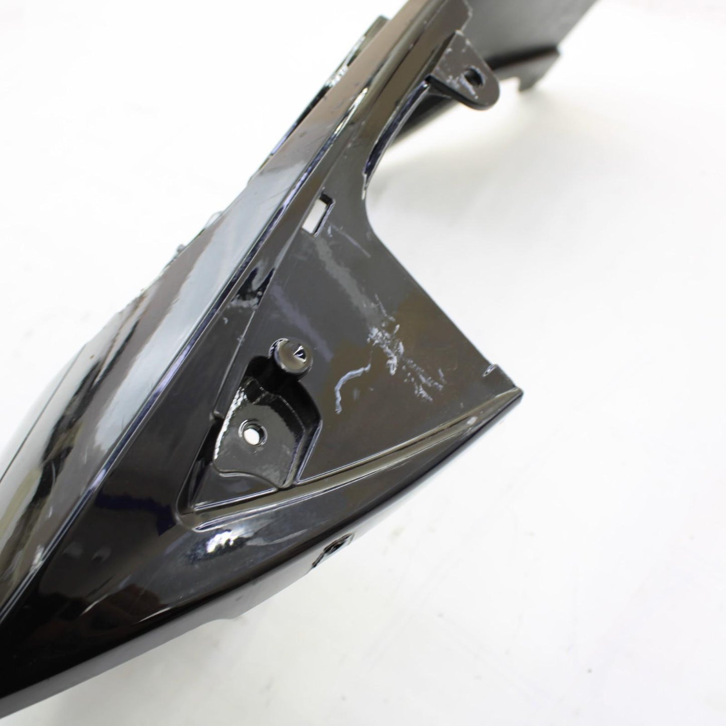 2006 2007 SUZUKI GSXR600 GSXR750 REAR TAIL FAIRING PLASTIC RED CENTER BLACK