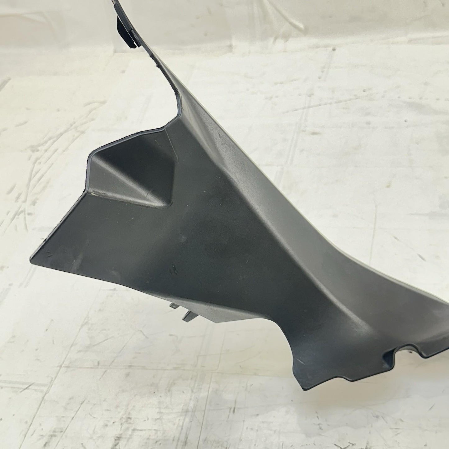 2016 - 2019 DUCATI 959 PANIGALE IGNITION SWITCH COVER FRONT DASH FAIRING COWL