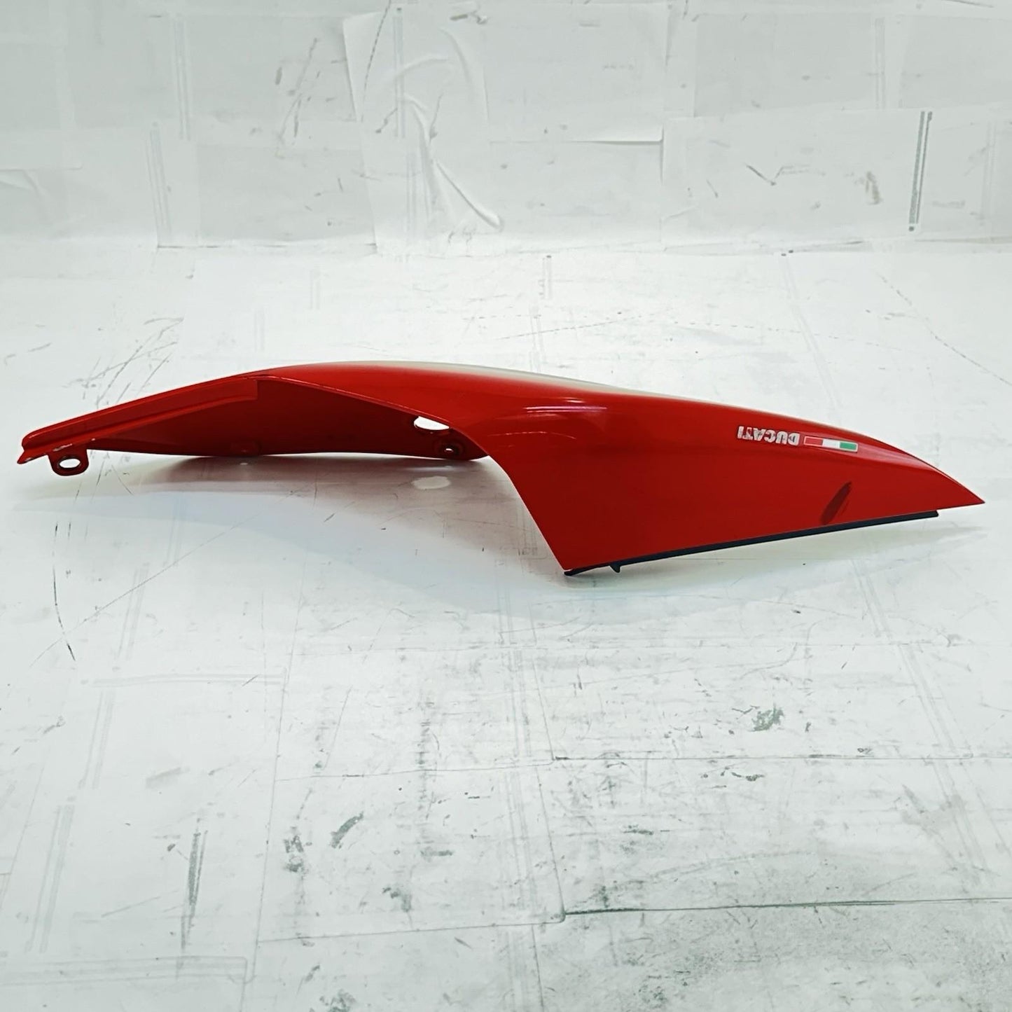 2016 - 2019 DUCATI 959 PANIGALE REAR TAIL FAIRING RIGHT BACK COWL PLASTIC RED