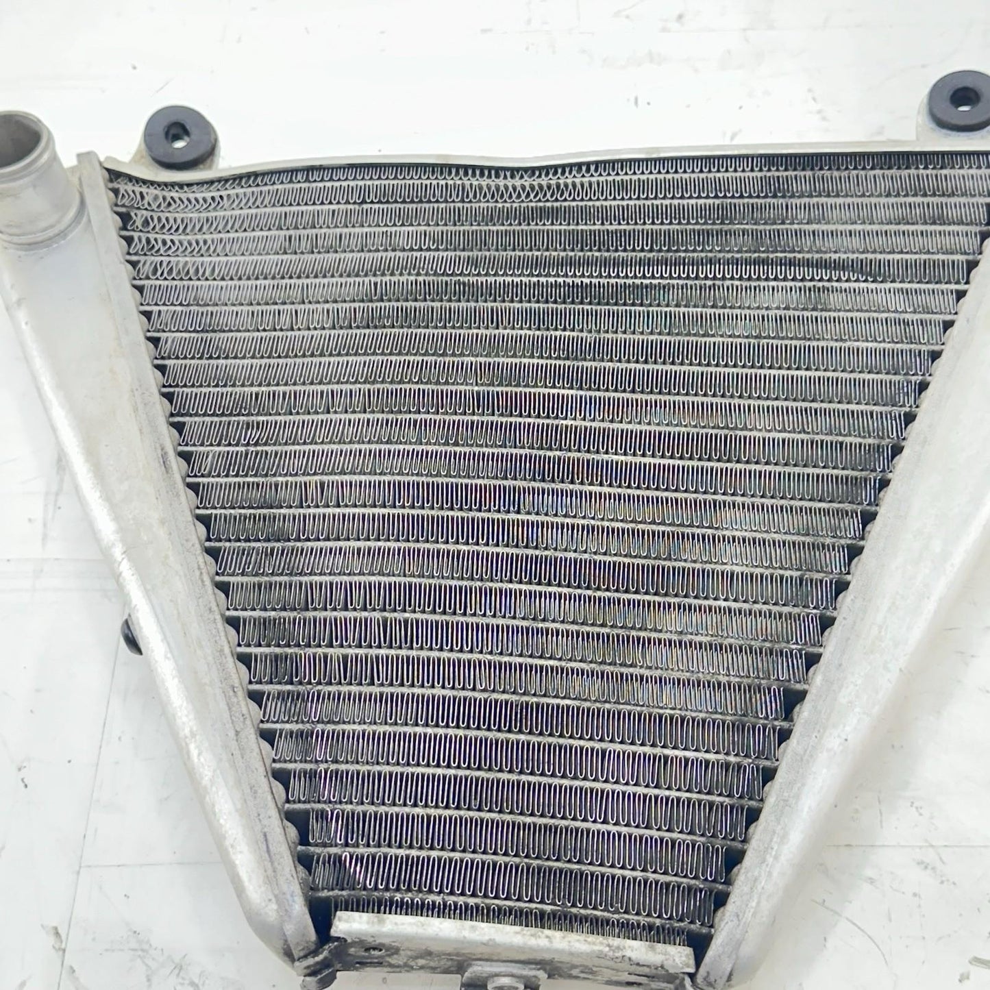 2016 - 2019 DUCATI 959 PANIGALE LOWER RADIATOR ENGINE OIL COOLER MOTOR *BENT*