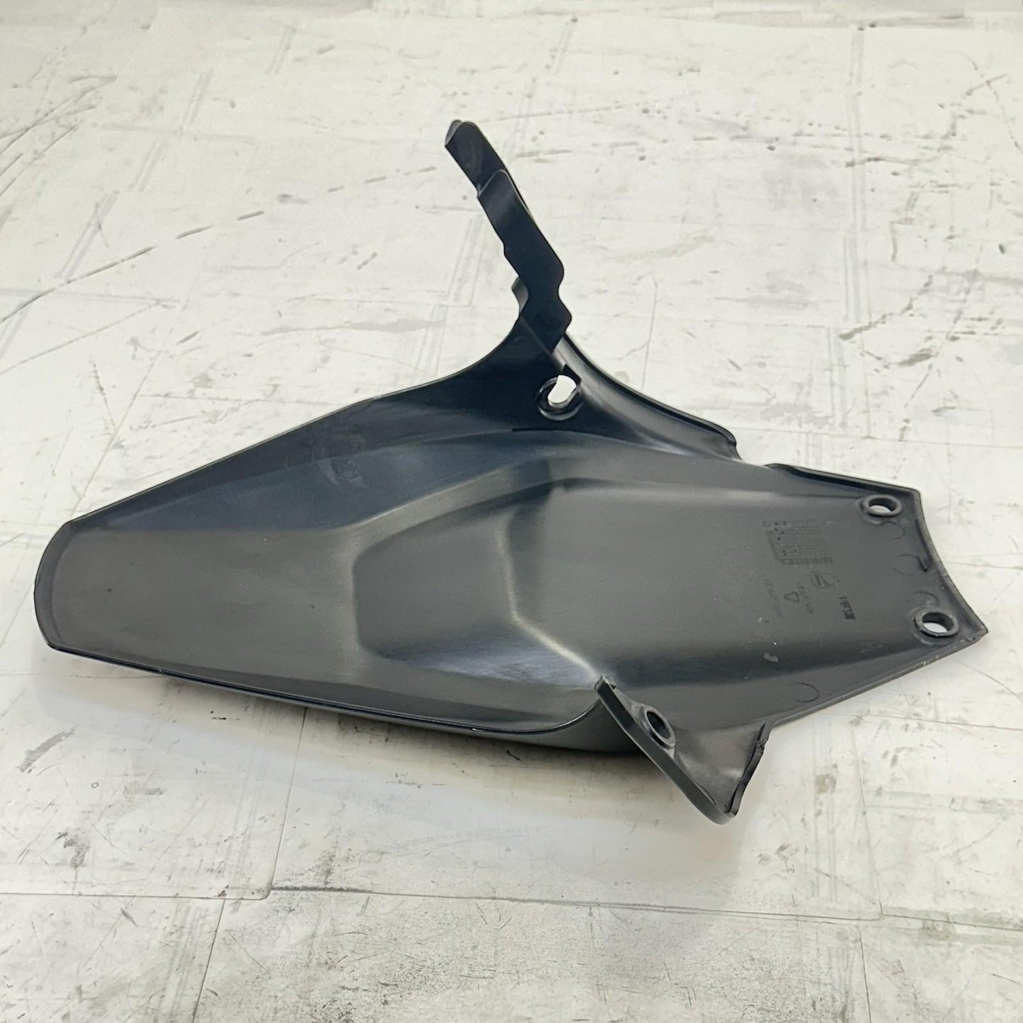 2016 - 2019 DUCATI 959 PANIGALE REAR WHEEL FENDER BACK TIRE HUGGER PLASTIC COVER