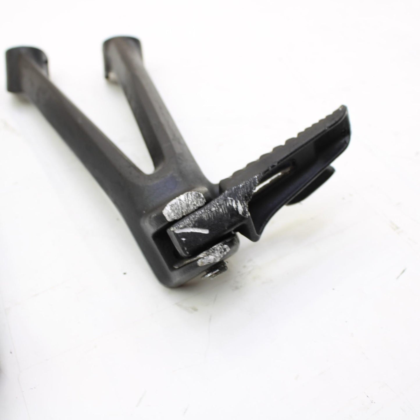 2006 2007 SUZUKI GSXR600 GSXR750 PASSENGER PEGS Rear Foot Peg Bracket Left Right