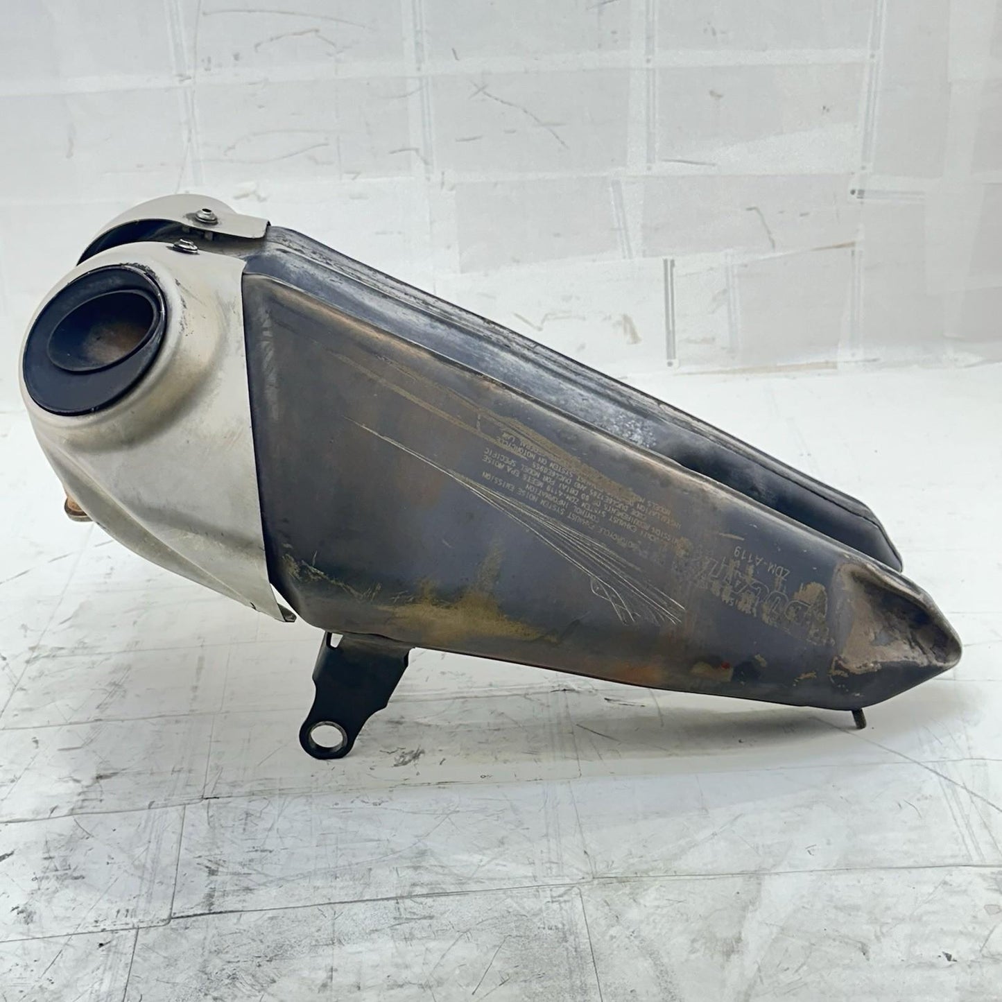 2016 - 2019 DUCATI PANIGALE 959 EXHAUST MUFFLER PIPE SLIP ON SILENCER *DENTED*