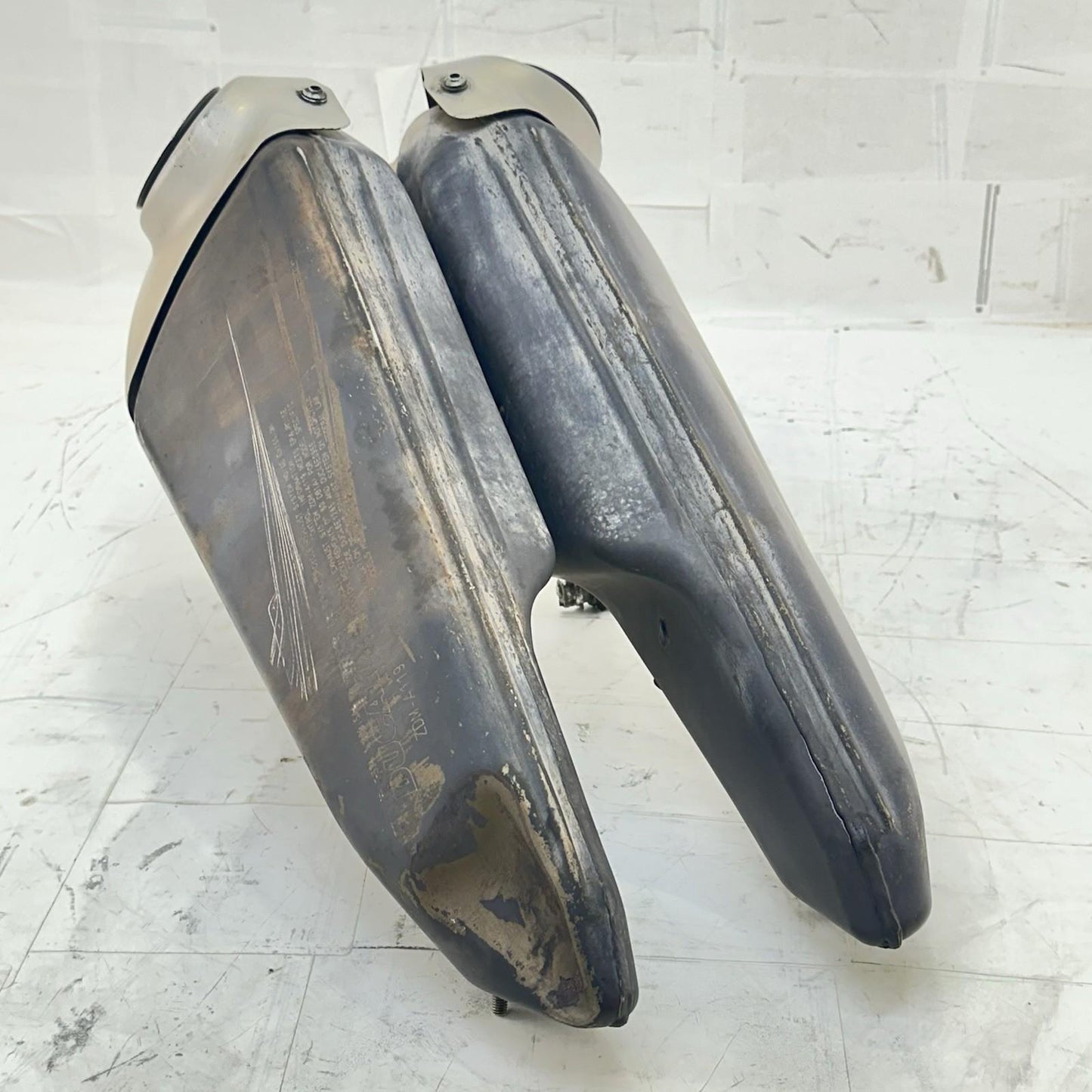2016 - 2019 DUCATI PANIGALE 959 EXHAUST MUFFLER PIPE SLIP ON SILENCER *DENTED*