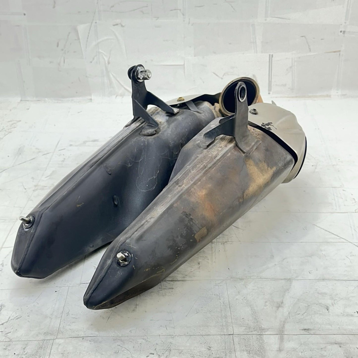 2016 - 2019 DUCATI PANIGALE 959 EXHAUST MUFFLER PIPE SLIP ON SILENCER *DENTED*