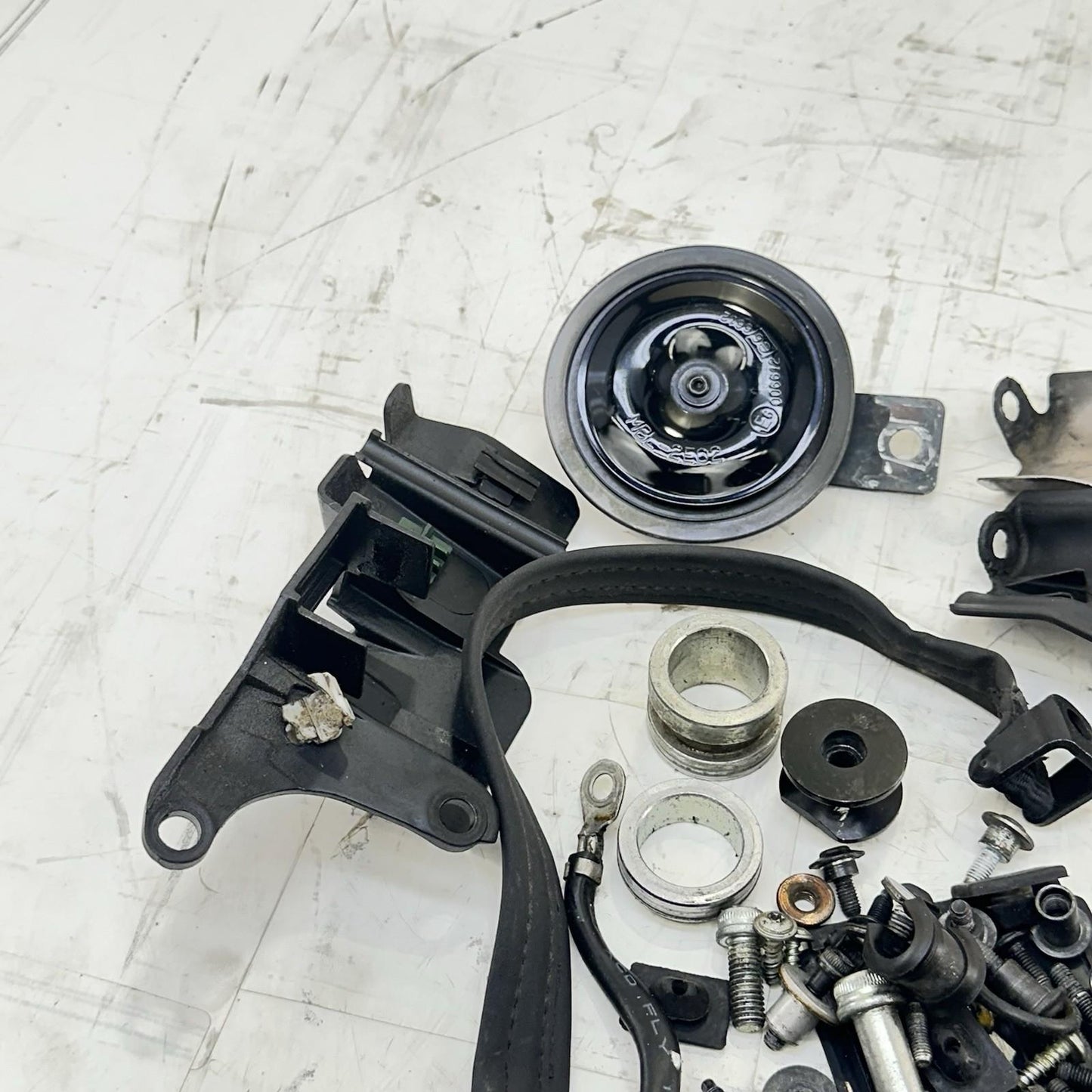 2016 - 2019 DUCATI PANIGALE 959 PARTS BOLTS NUTS SCREWS HARDWARE MOUNTS BRACKETS