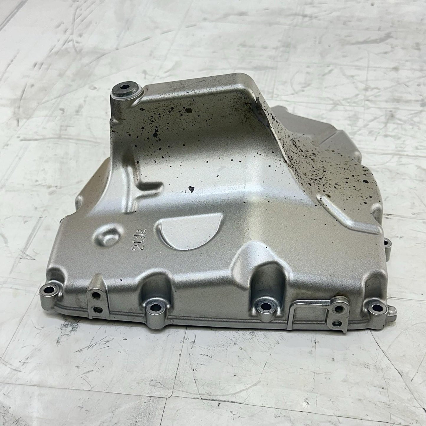 2016 - 2019 YAMAHA YZF R1 OIL PAN ENGINE BELLY MOTOR BOTTOM TRAY RESERVOIR SUMP