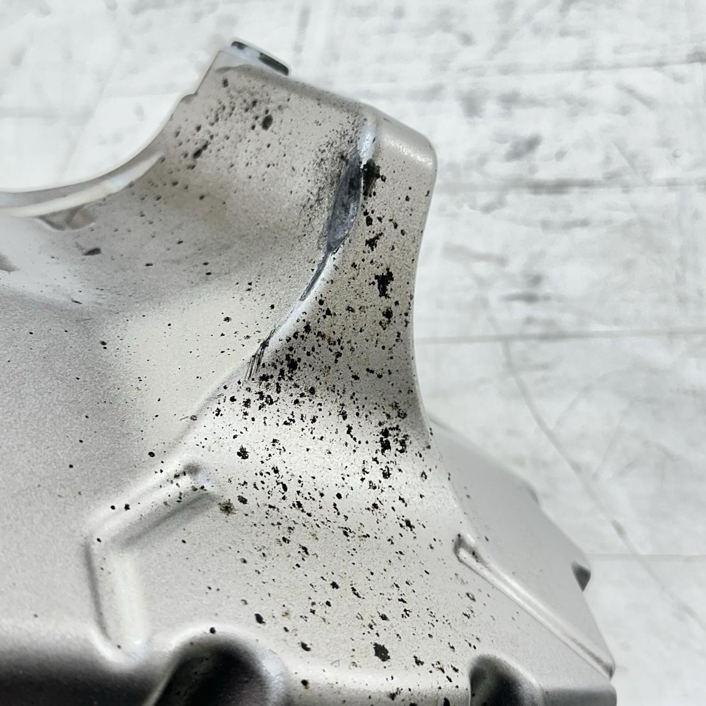 2016 - 2019 YAMAHA YZF R1 OIL PAN ENGINE BELLY MOTOR BOTTOM TRAY RESERVOIR SUMP