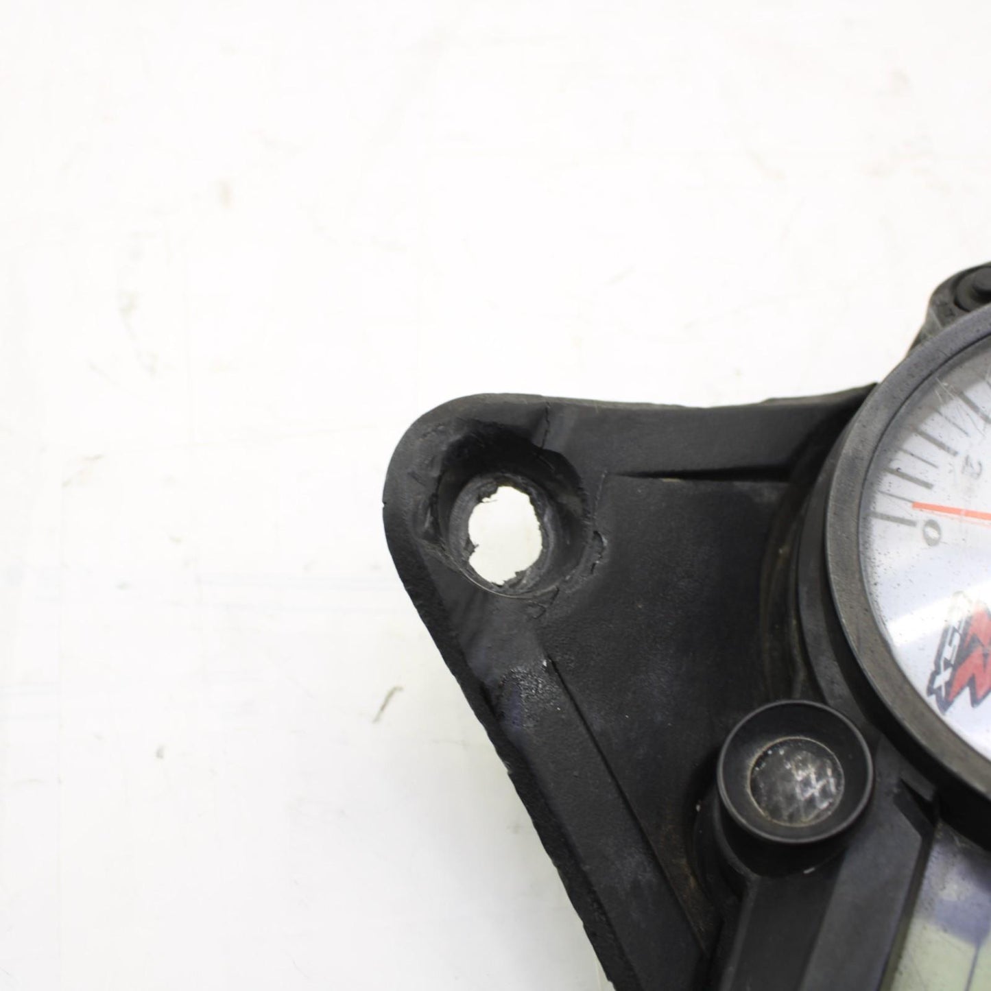 2006 2007 SUZUKI GSXR 600 SPEEDOMETER TACHOMETER GAUGE CLUSTER *DAMAGED*