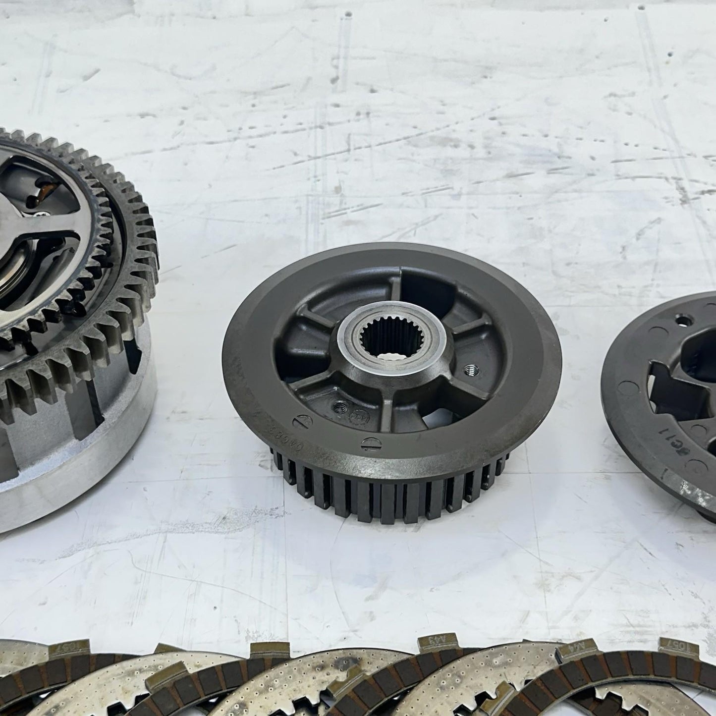 2016 - 2019 YAMAHA YZF R1 CLUTCH BASKET PLATES PRIMARY HUB COVER BOLTS STOCK