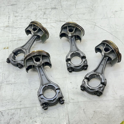 2016 - 2019 YAMAHA YZF R1 PISTONS CONNECTING RODS ENGINE MOTOR SET STOCK