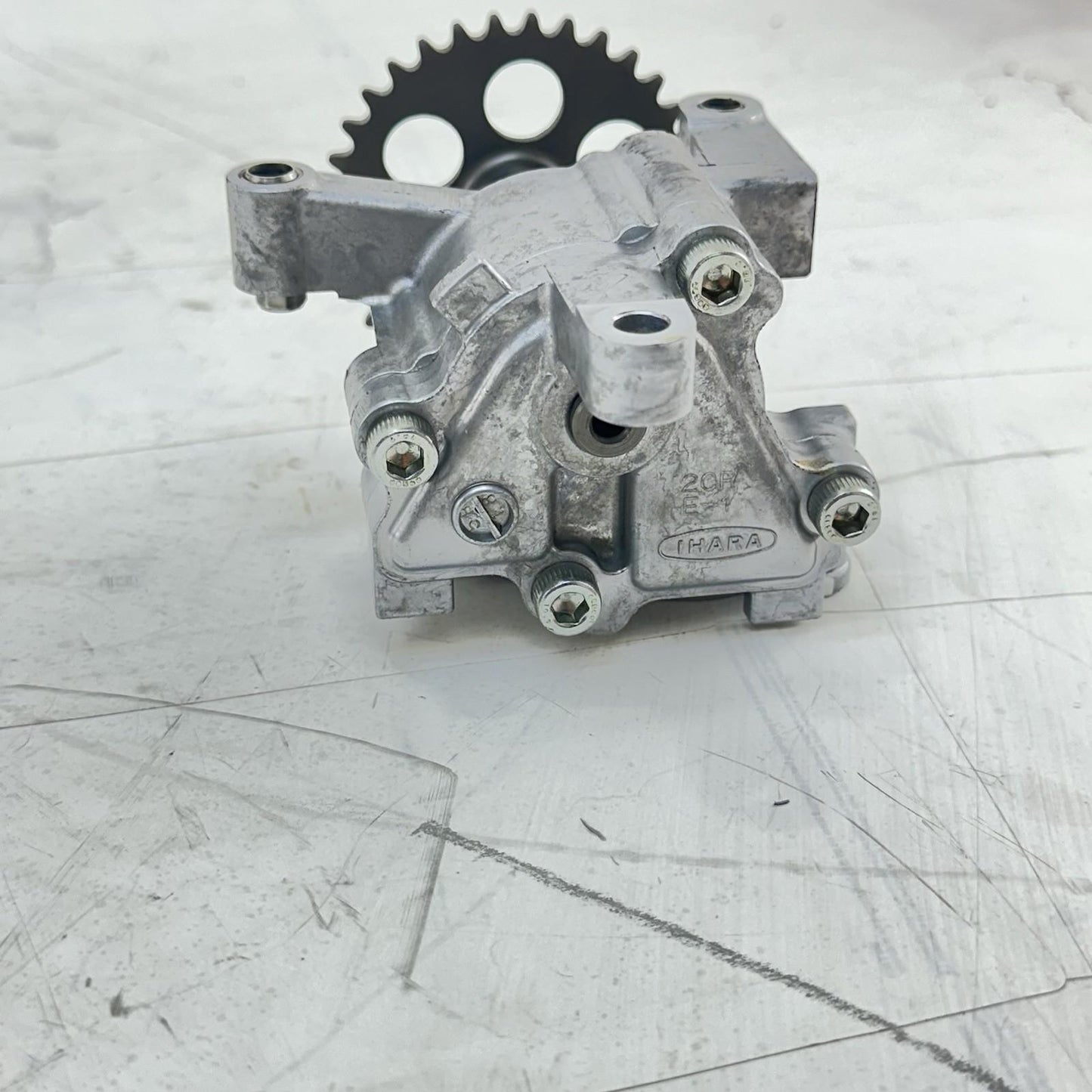 2016 - 2019 YAMAHA YZF R1 OIL PUMP ASSEMBLY ENGINE MOTOR CHAIN GEAR BOLTS STOCK