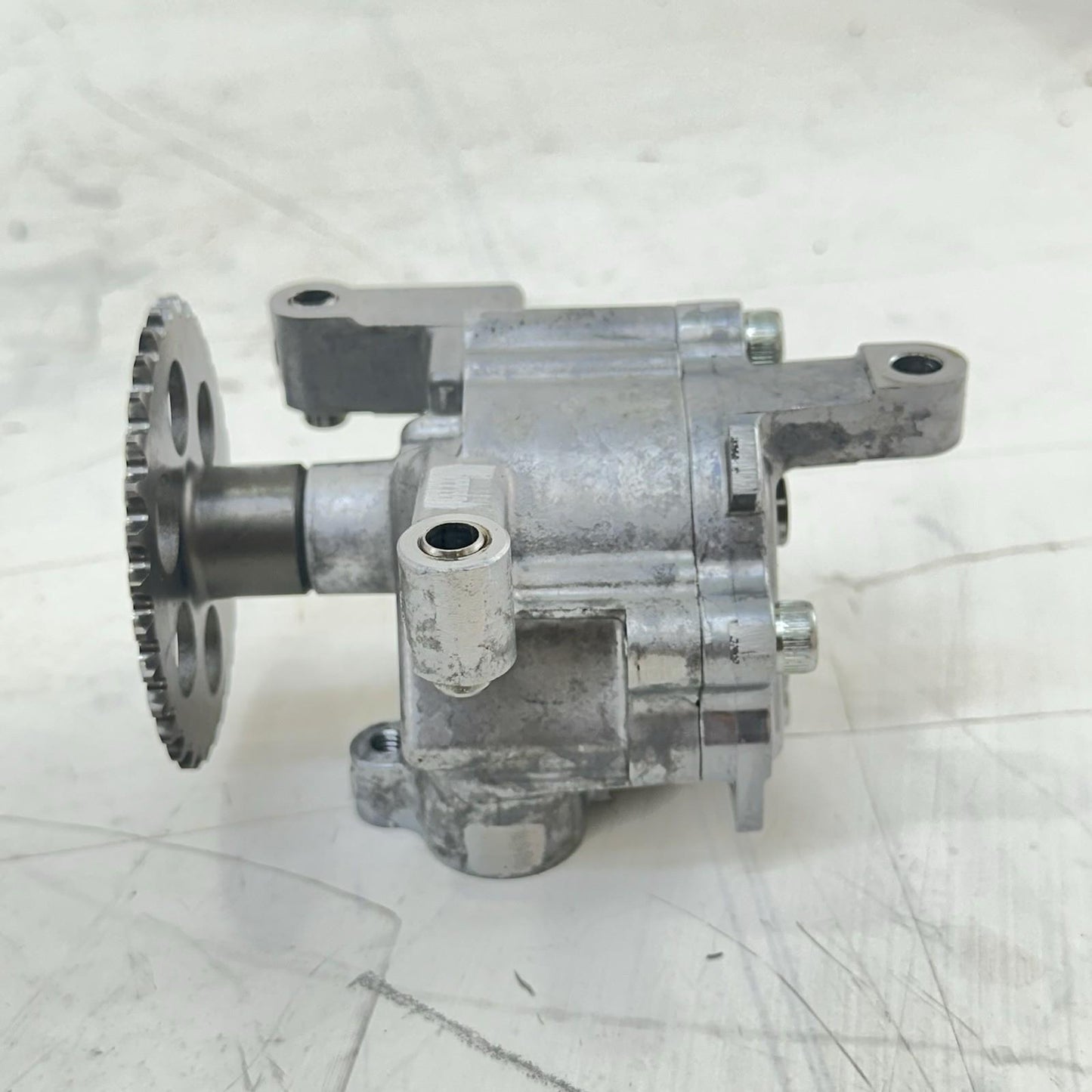 2016 - 2019 YAMAHA YZF R1 OIL PUMP ASSEMBLY ENGINE MOTOR CHAIN GEAR BOLTS STOCK