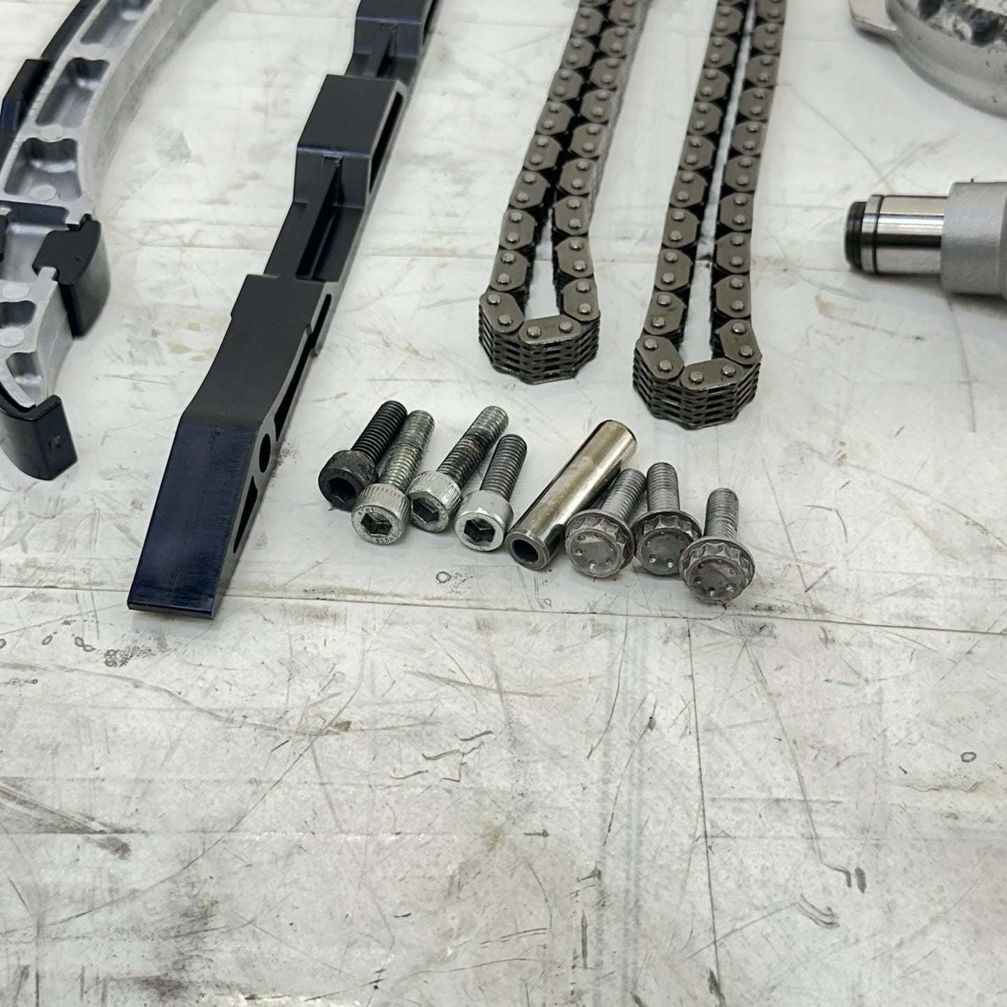 2016 - 2019 YAMAHA YZF R1 TIMING CAM CHAIN TENSIONER GUIDE RAIL COVER BOLTS