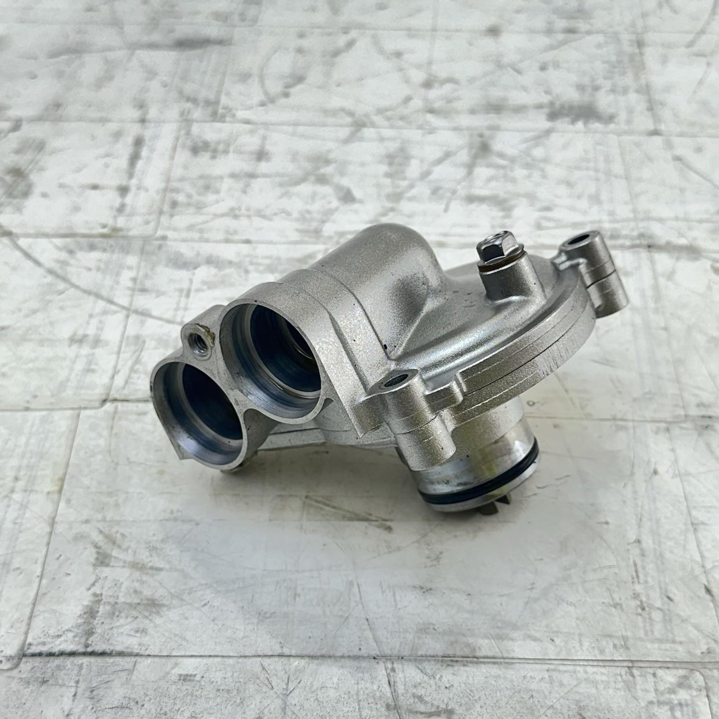 2016 - 2019 YAMAHA YZF R1 WATER PUMP MOTOR COOLANT SENDING UNIT ENGINE COOLER