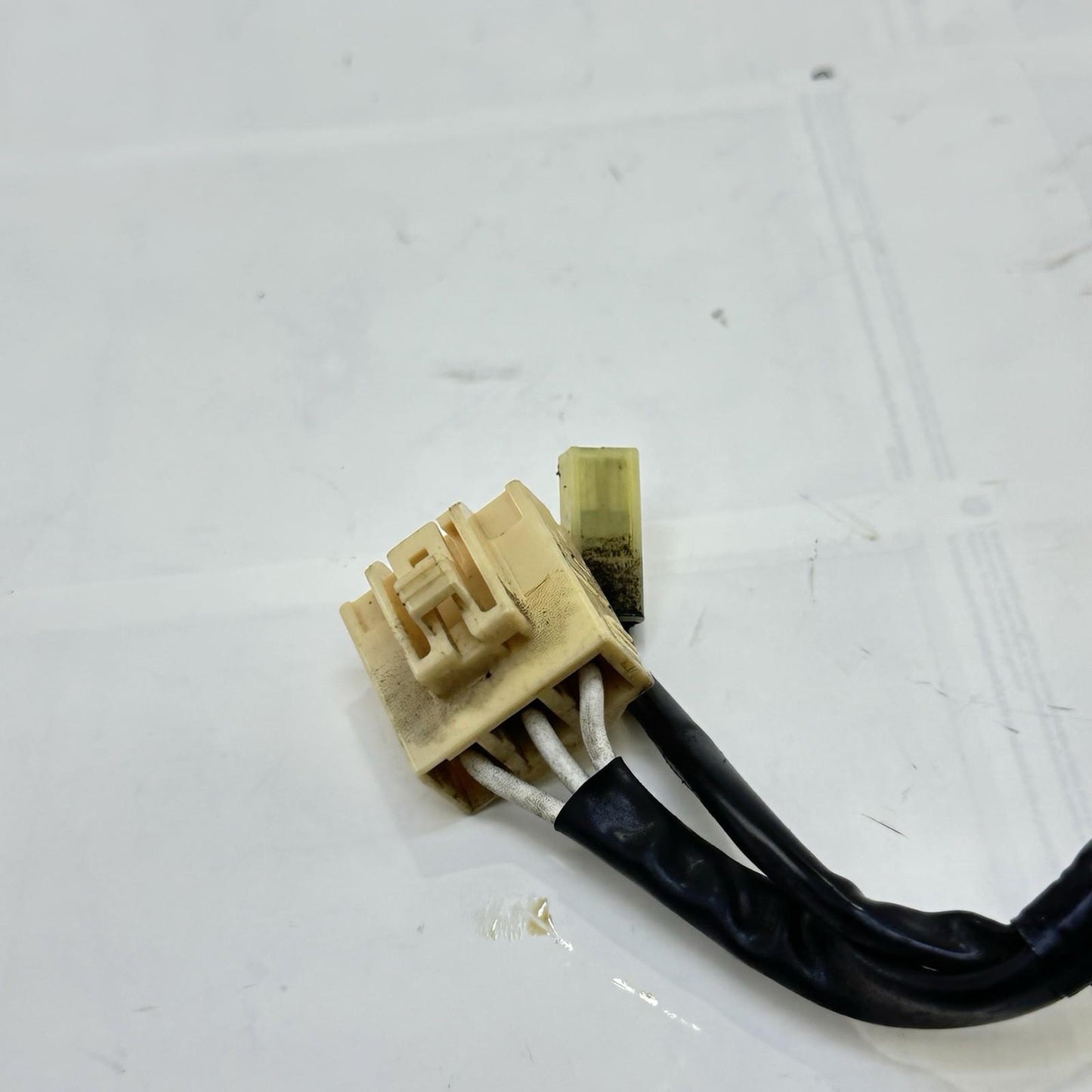 2016 - 2019 YAMAHA YZF R1 STATOR MAGNETO ALTERNATOR GENERATOR ENGINE MOTOR