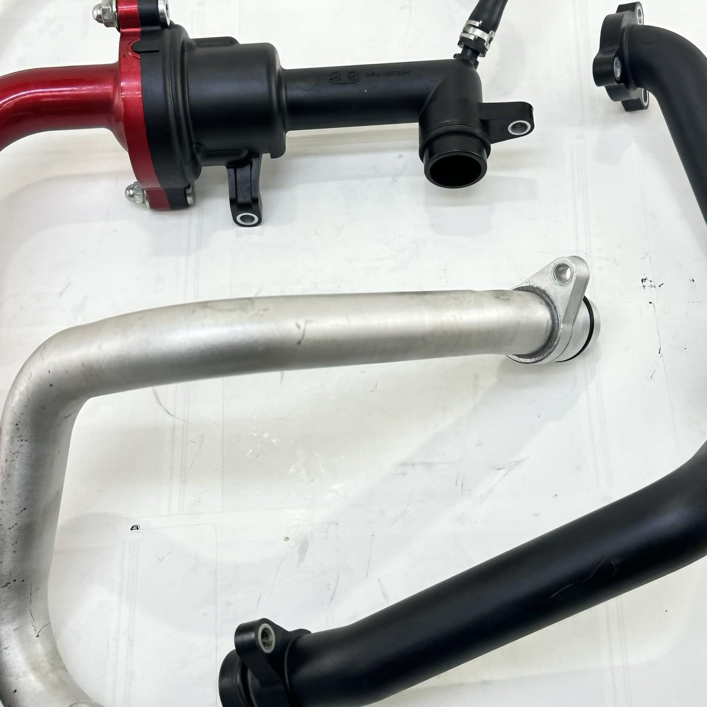 2016 - 2019 YAMAHA YZF R1 WATER PUMP HOSES COOLANT LINES PIPES ENGINE MOTOR SET