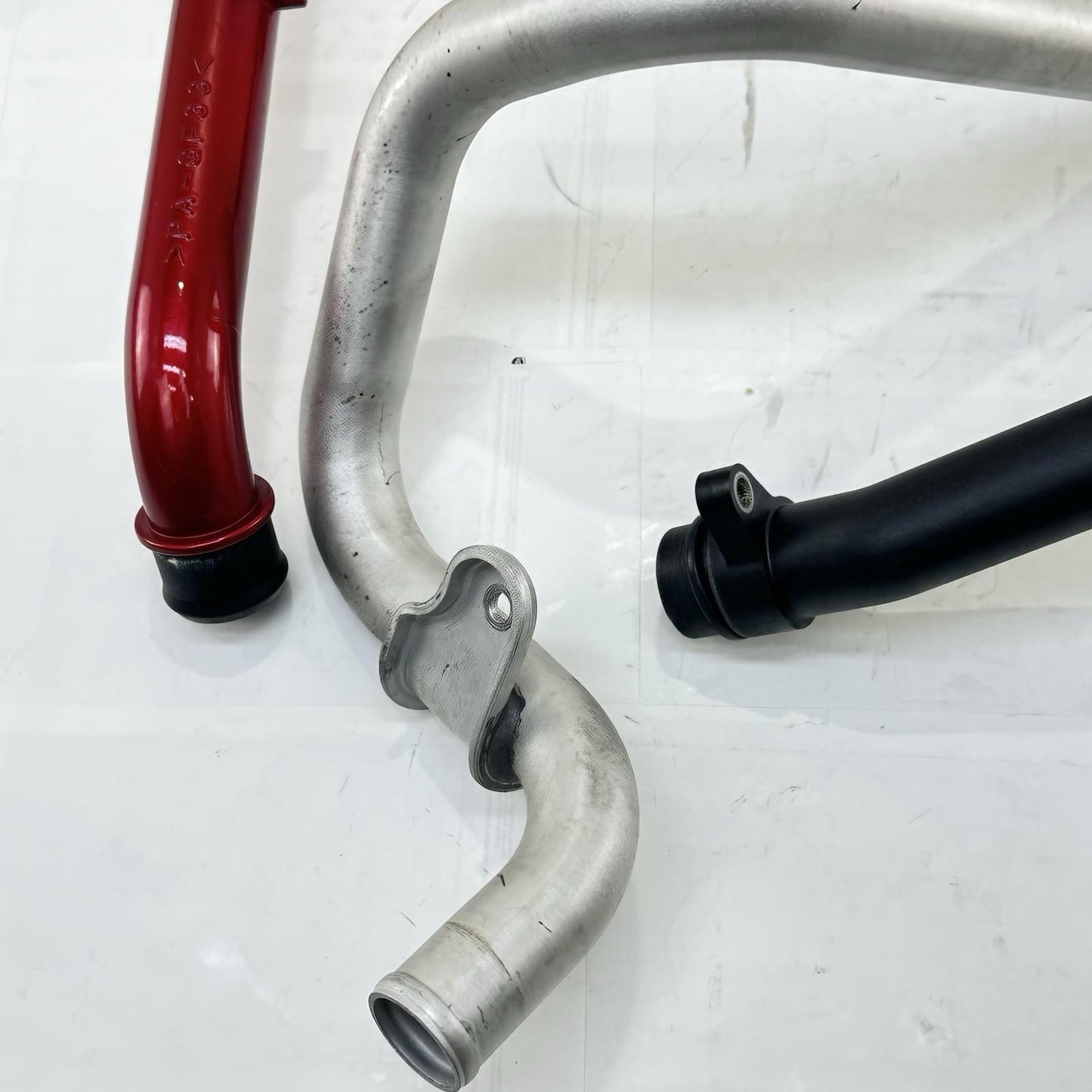 2016 - 2019 YAMAHA YZF R1 WATER PUMP HOSES COOLANT LINES PIPES ENGINE MOTOR SET