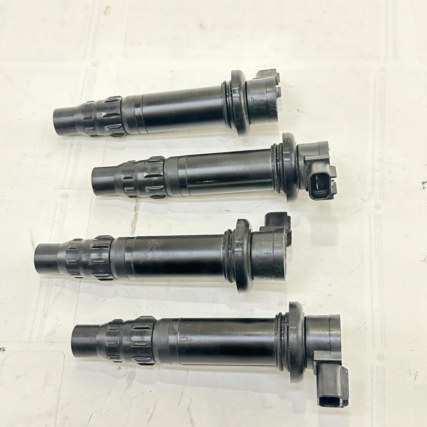 2016 - 2019 YAMAHA YZF R1 IGNITION COILS SPARK PLUG CAPS STICKS SET STOCK