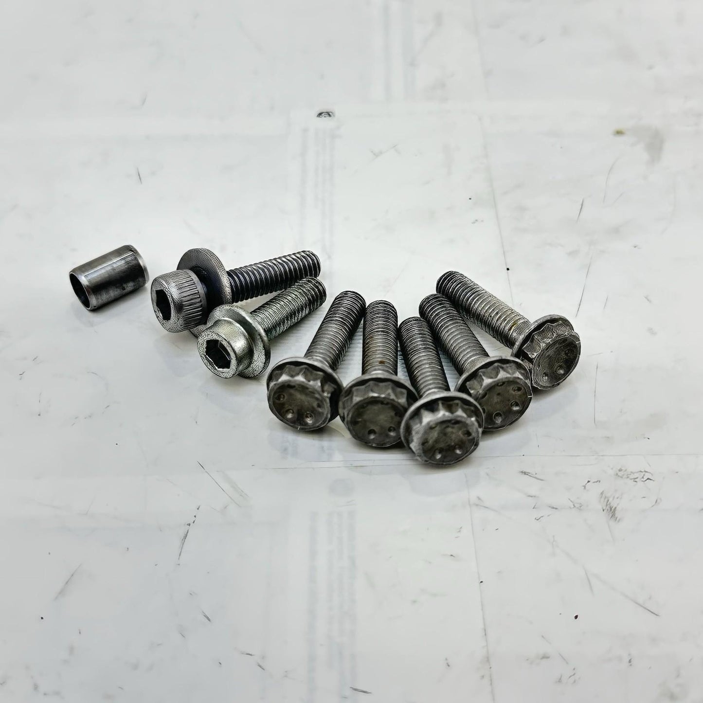 2016 - 2019 YAMAHA YZF R1 STATOR COVER MAGNETO GENERATOR ENGINE MOTOR SIDE PANEL