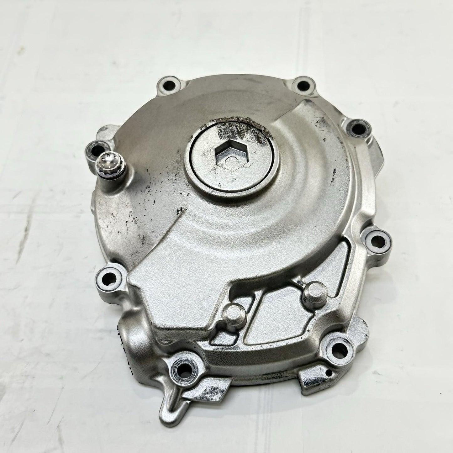 2016 - 2019 YAMAHA YZF R1 STATOR COVER MAGNETO GENERATOR ENGINE MOTOR SIDE PANEL